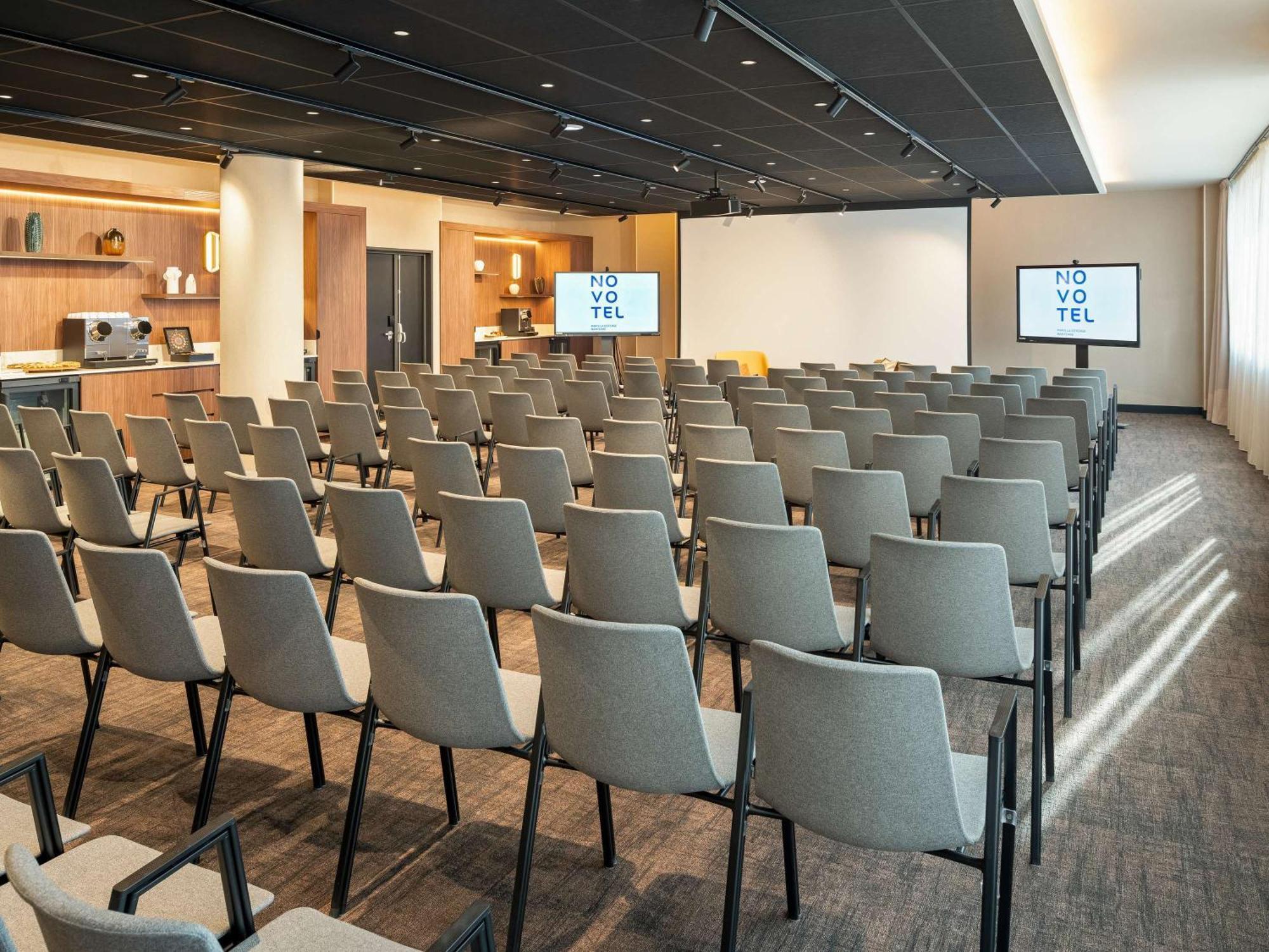 Novotel Paris La Defense Nanterre Zewnętrze zdjęcie